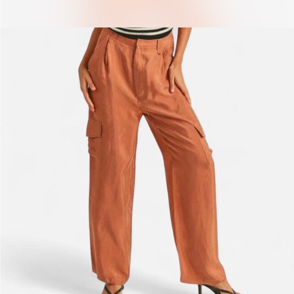 Women's Tan Cargo Pants
